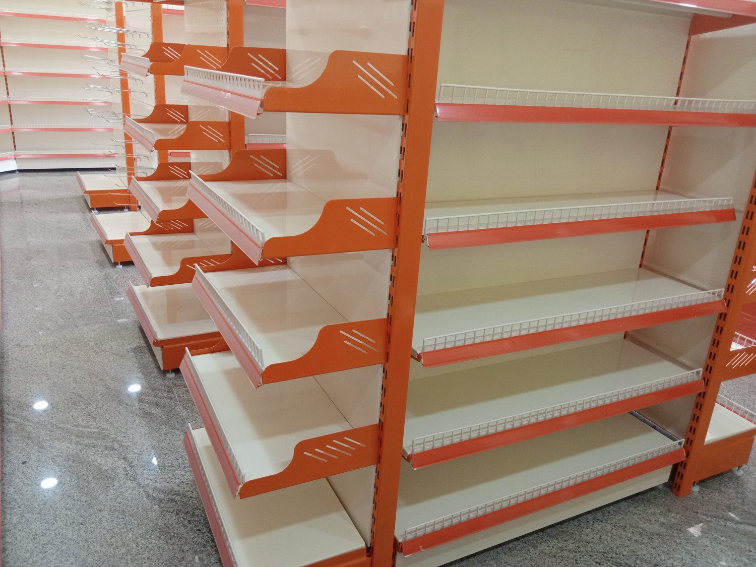 TEE & TEE RACKS promo