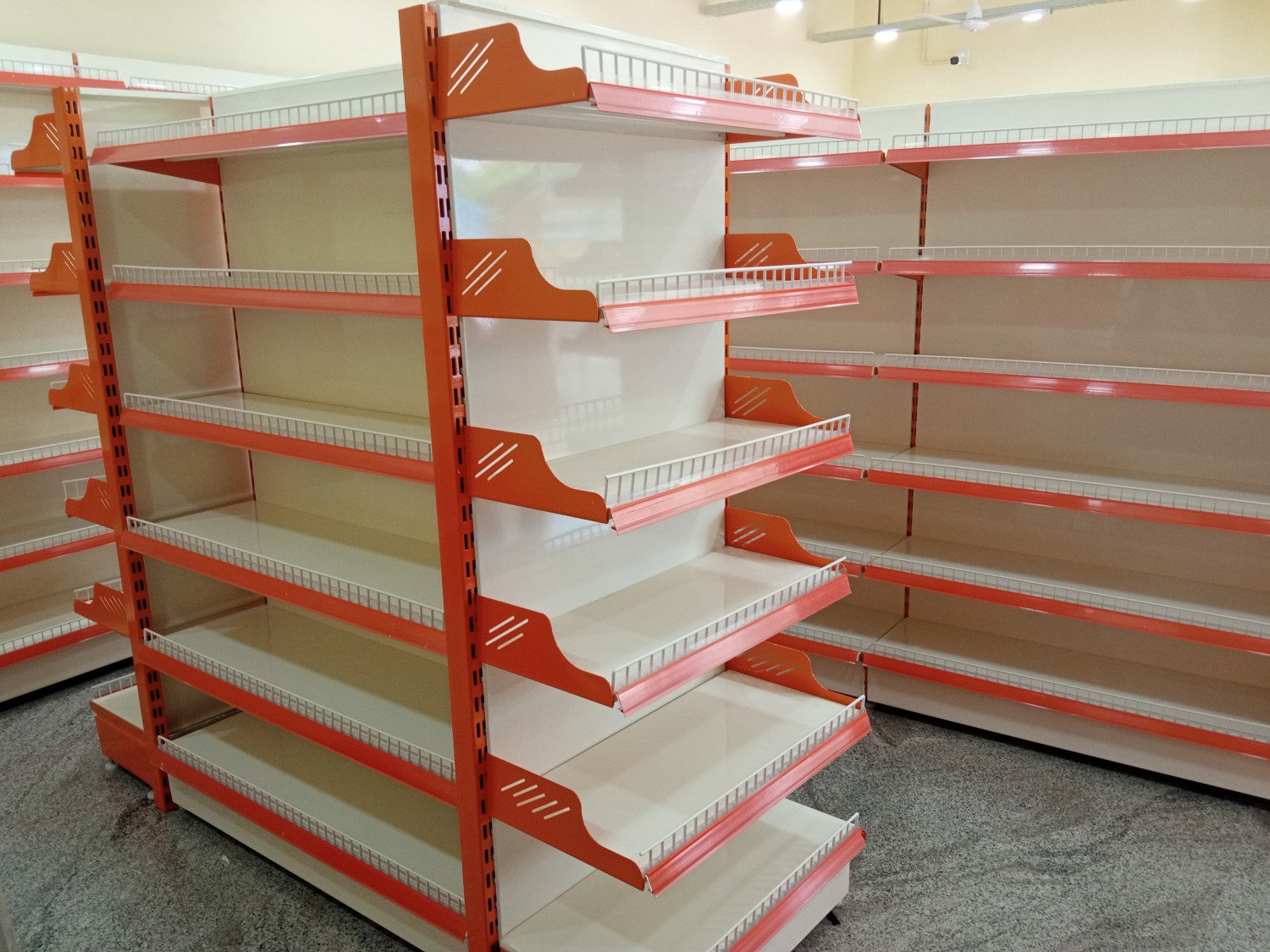 TEE & TEE RACKS promo